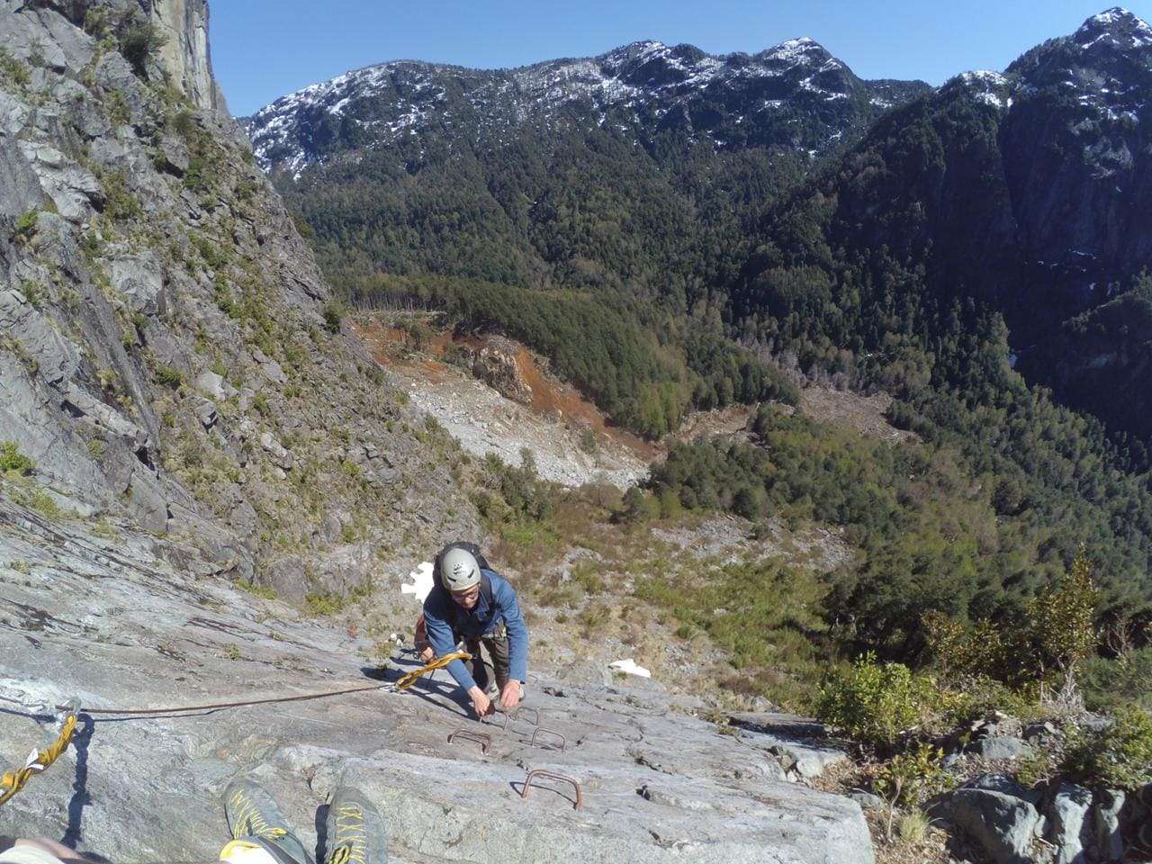 Vía Ferrata- Trekking y Escalada en Pucón